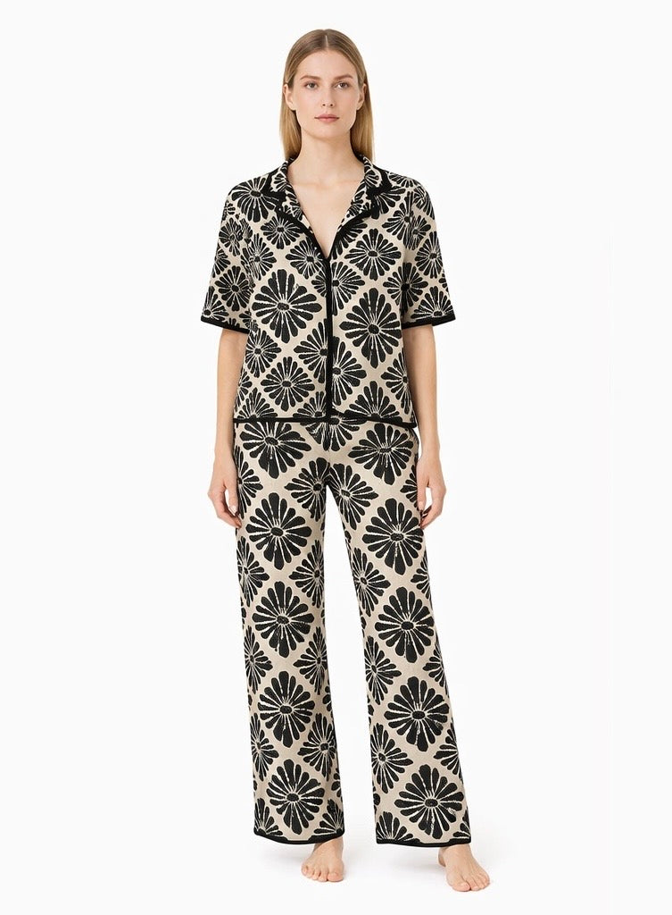 Monochrome Bloom Lounge Set