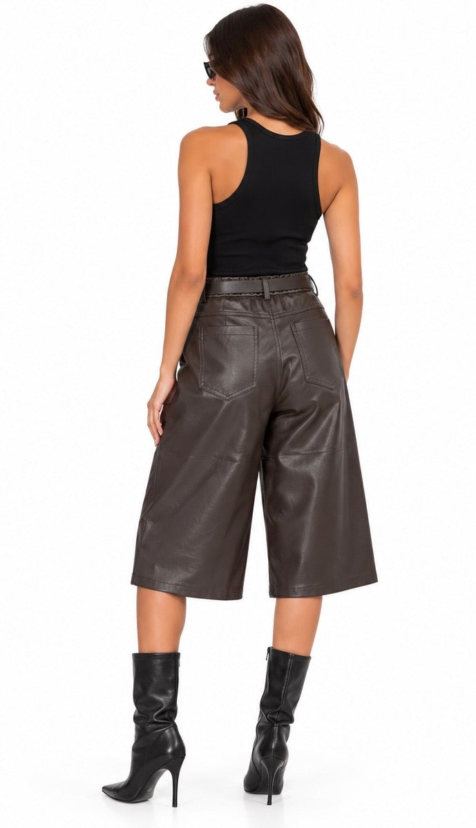 Belted Leather-Look Bermuda Shorts ( Brown , Black )