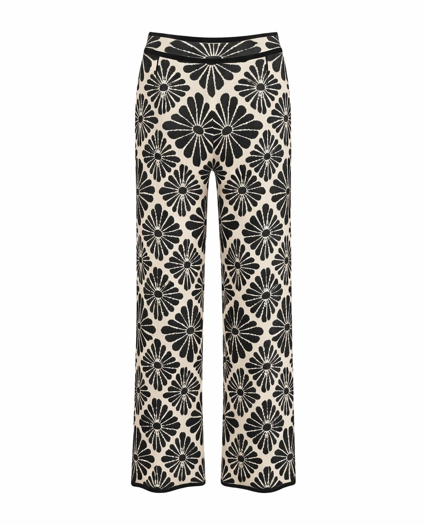 Monochrome Bloom Lounge Set