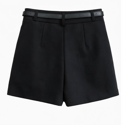 Signature Belted Shorts Black